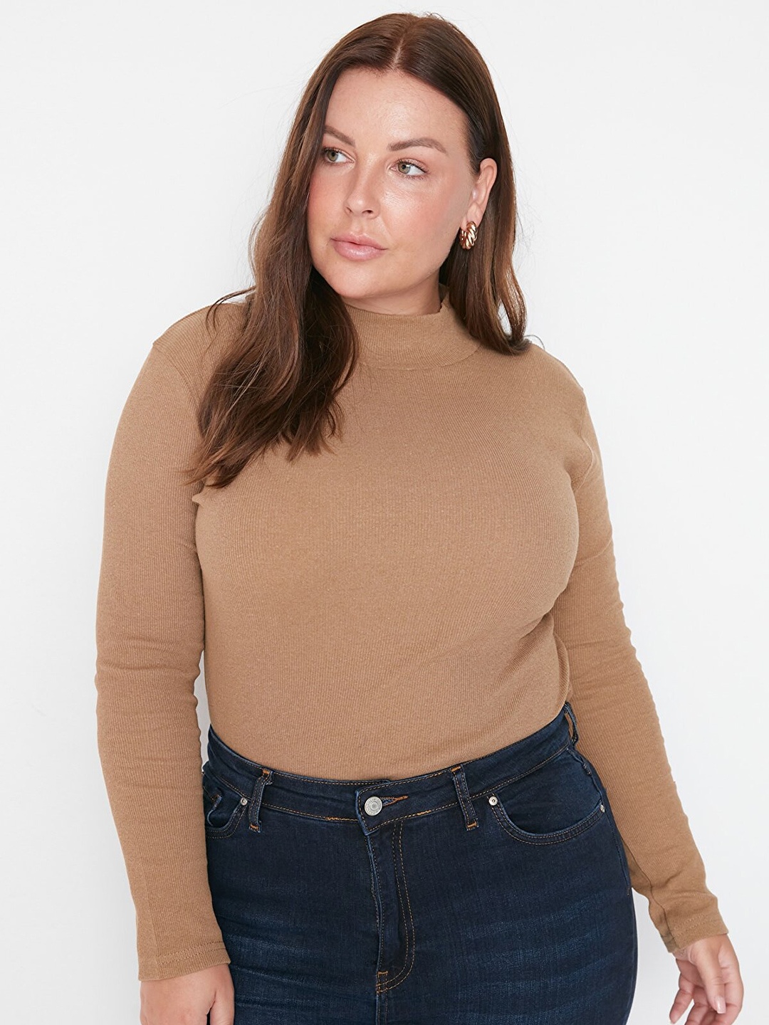 

Trendyol Brown Round Neck Knitted Top