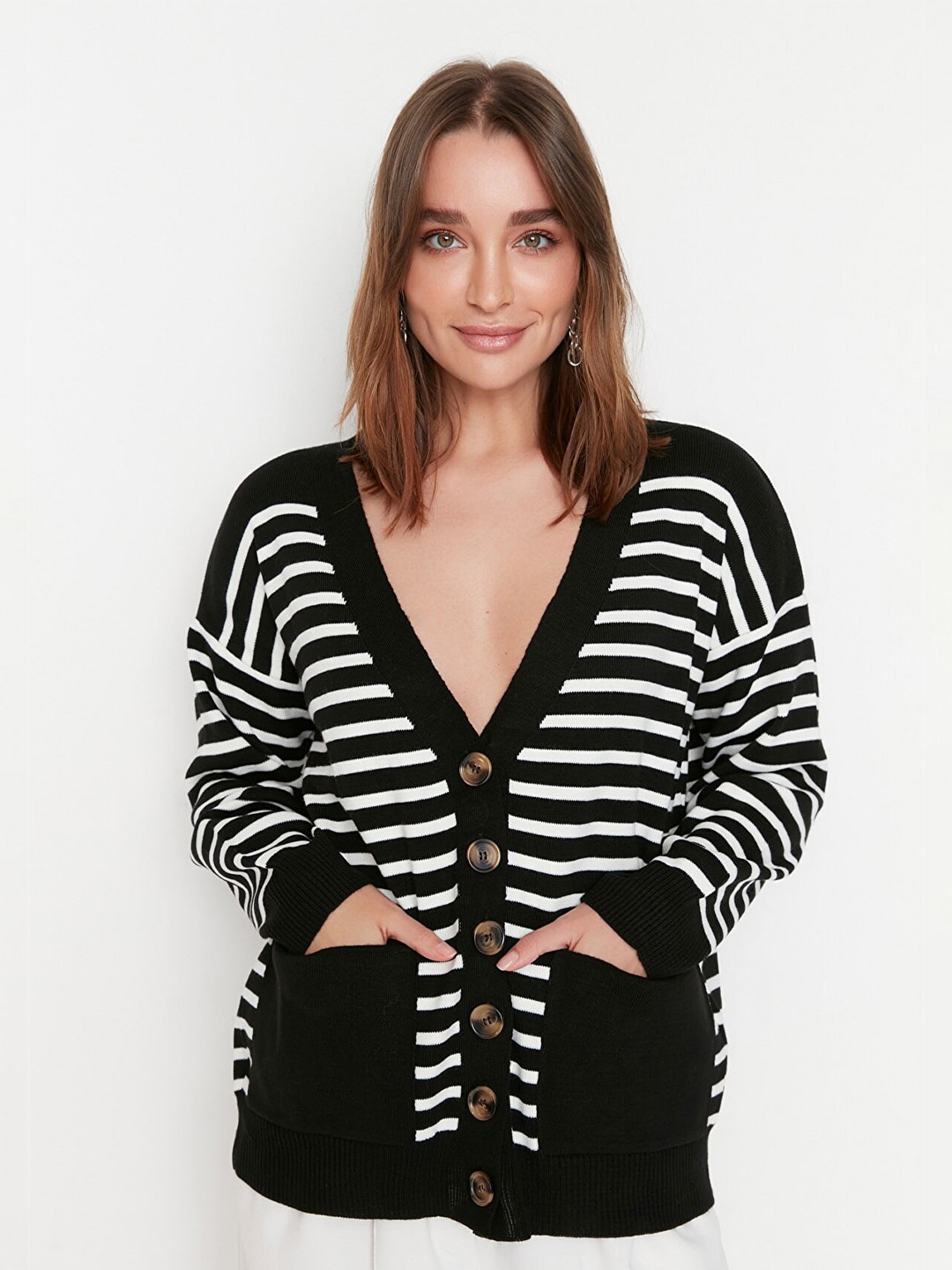 

Trendyol Women Black Striped Striped Cardigan