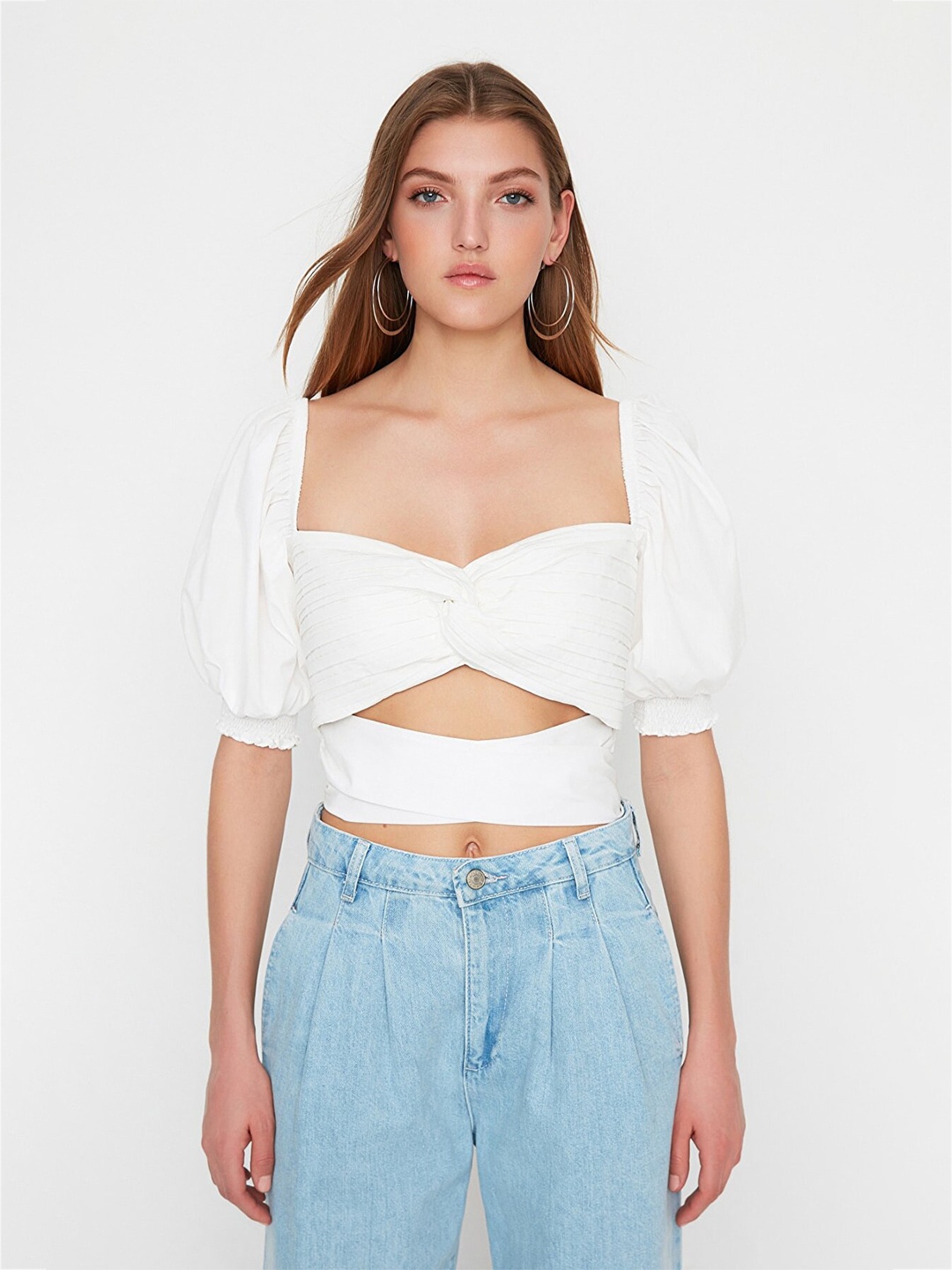 

Trendyol Women White Sweetheart Neck Crop Top