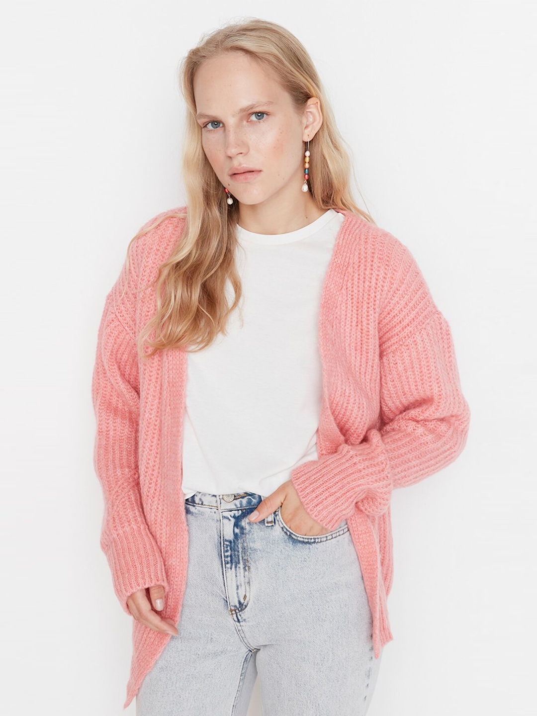 

Trendyol Women Pink Solid Sweater