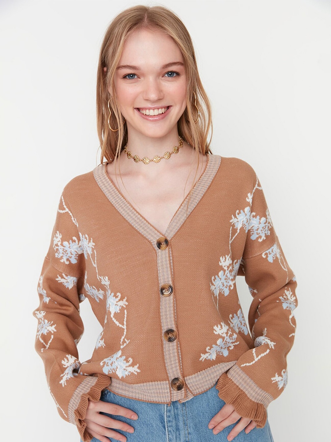 

Trendyol Women Camel Brown Floral Acrylic Cardigan Sweater