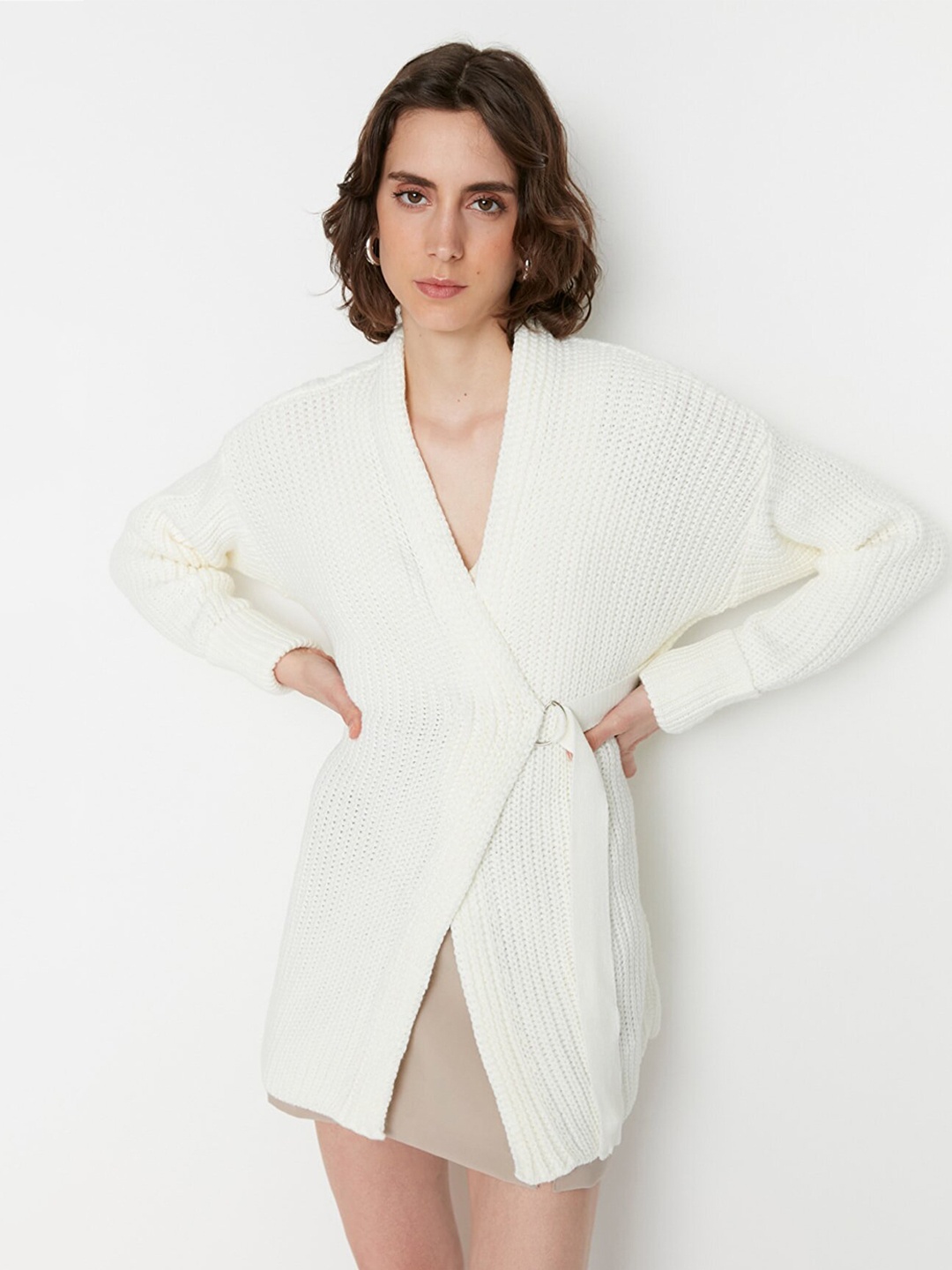 

Trendyol Women Off White Self Design Drop Shoulder Sleeves Wrap Top