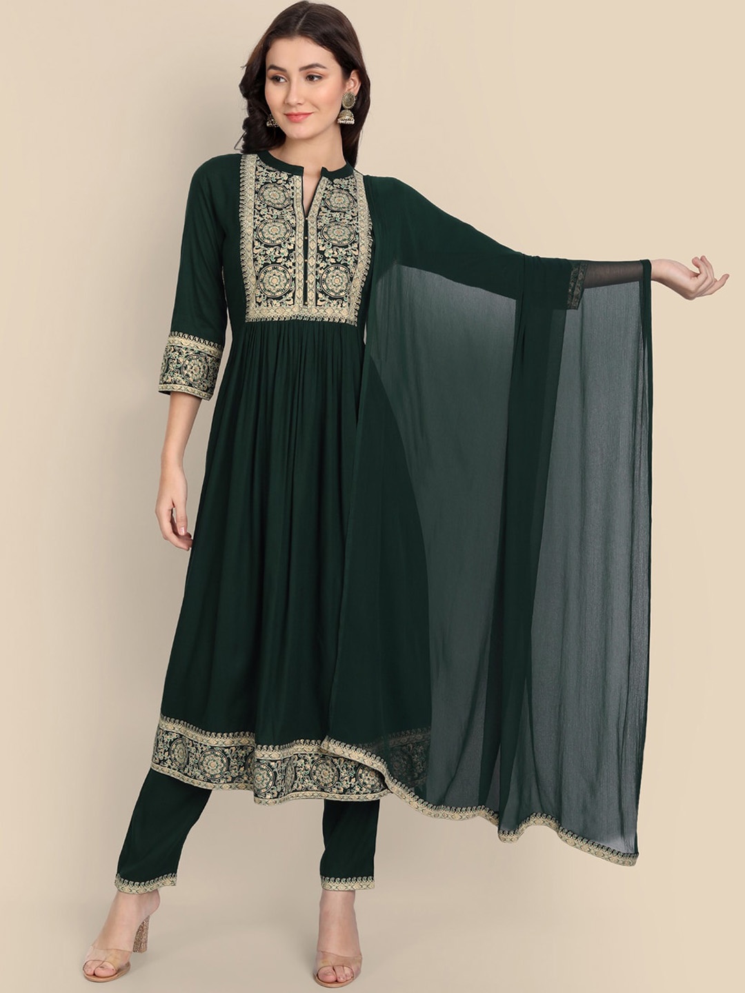 

Wyfees Women Green Ethnic Motifs Yoke Design Kurta with Trousers & With Dupatta