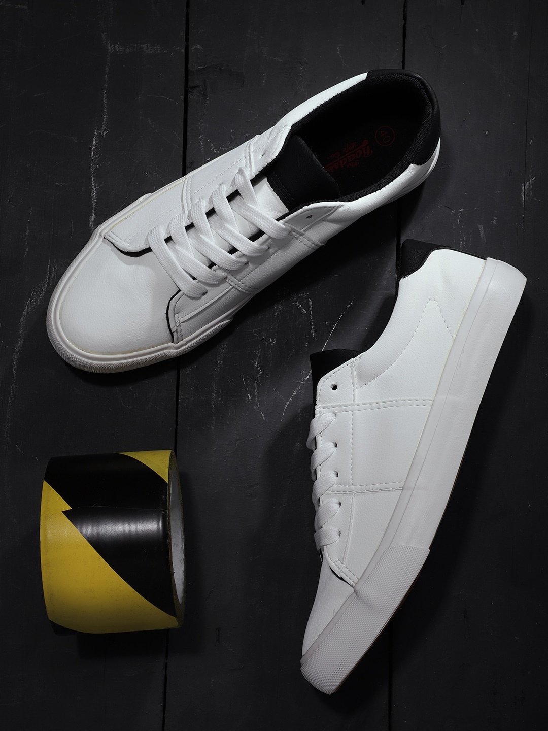 

Roadster Men White Sneakers