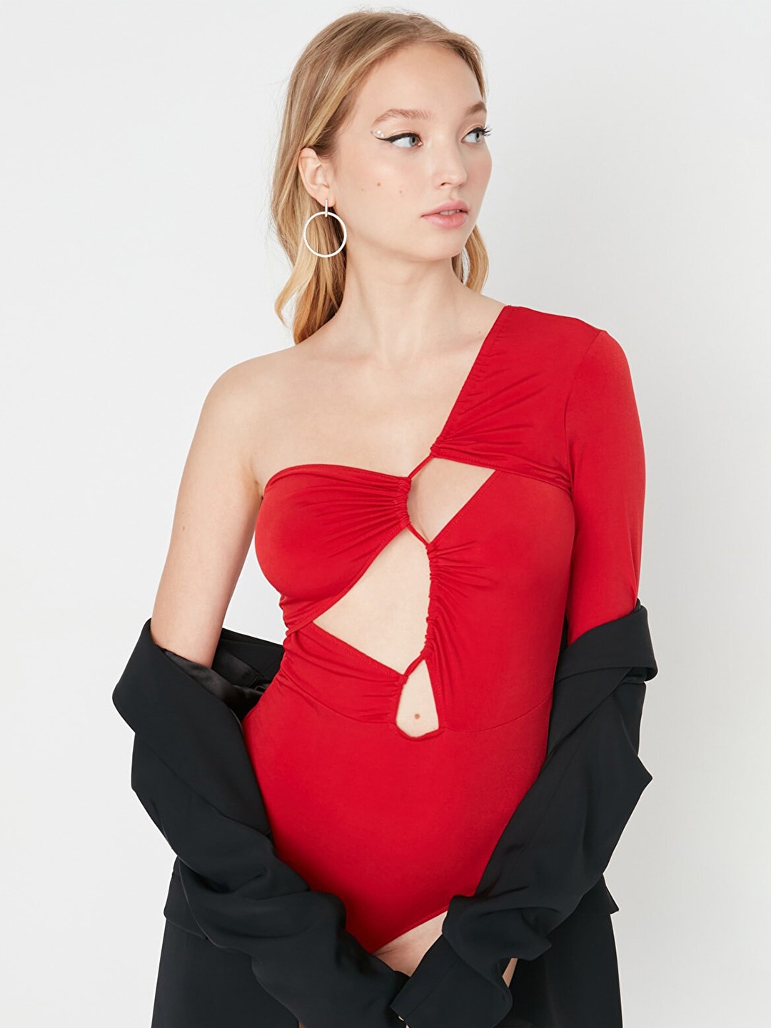 

Trendyol Women Red Solid One Shoulder Top