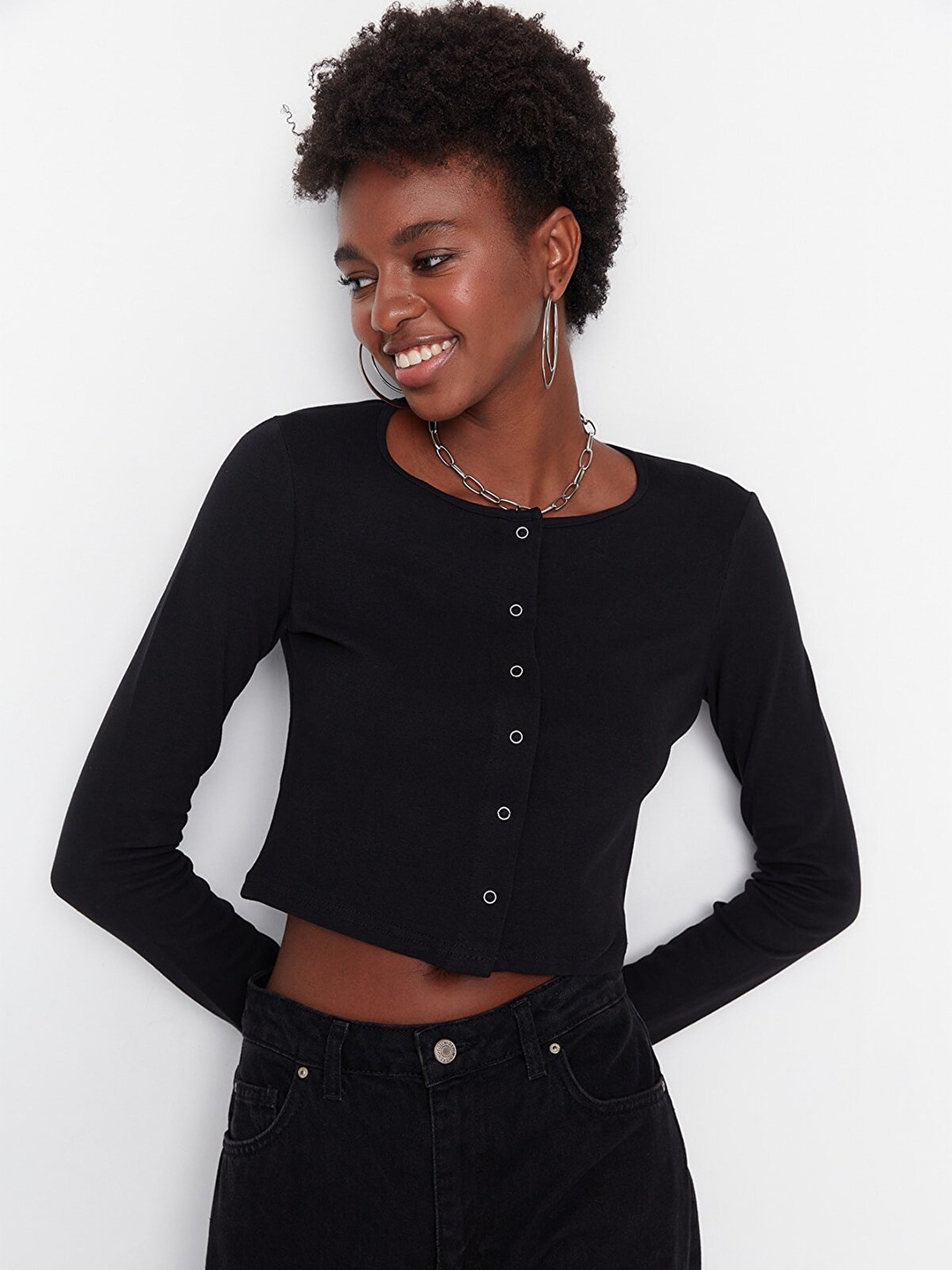 

Trendyol Women Black Long Sleeves Crop Top