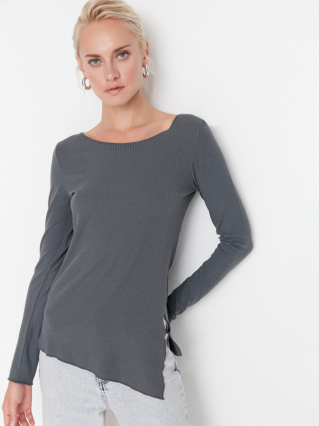 

Trendyol Women Grey Striped Longline Top