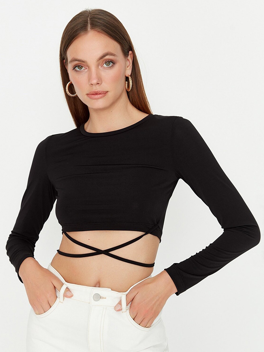 

Trendyol Black & White Pack of 2 Fitted Crop Tops