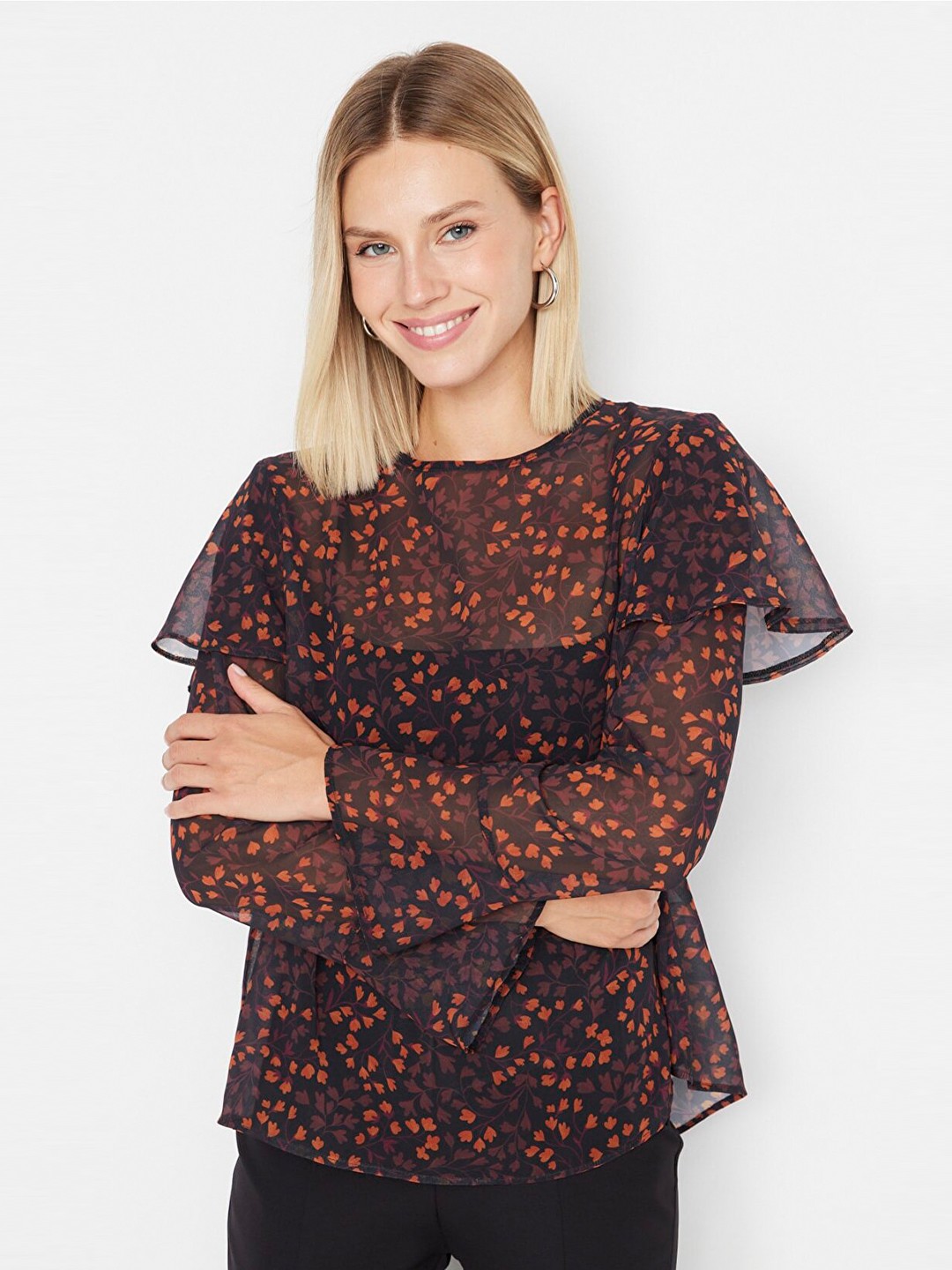 

Trendyol Women Black & Orange Floral Print Top