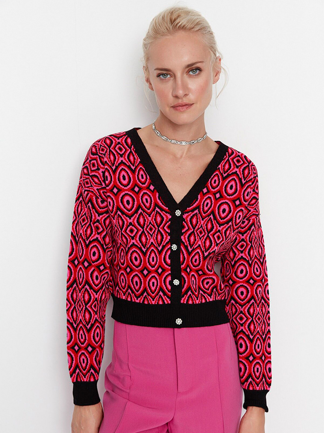 

Trendyol Women Black & Pink Printed Crop Cardigan