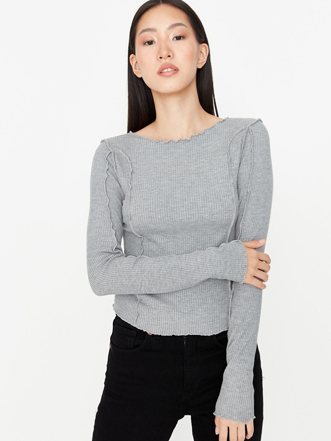 

Trendyol Women Grey Long Sleeves Crop Top