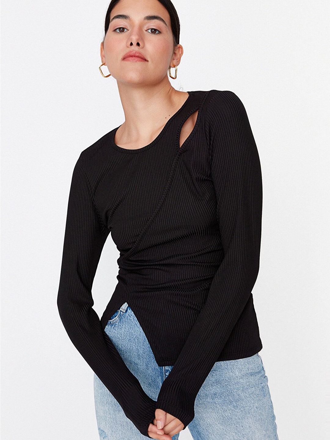 

Trendyol Black Solid Fitted Top