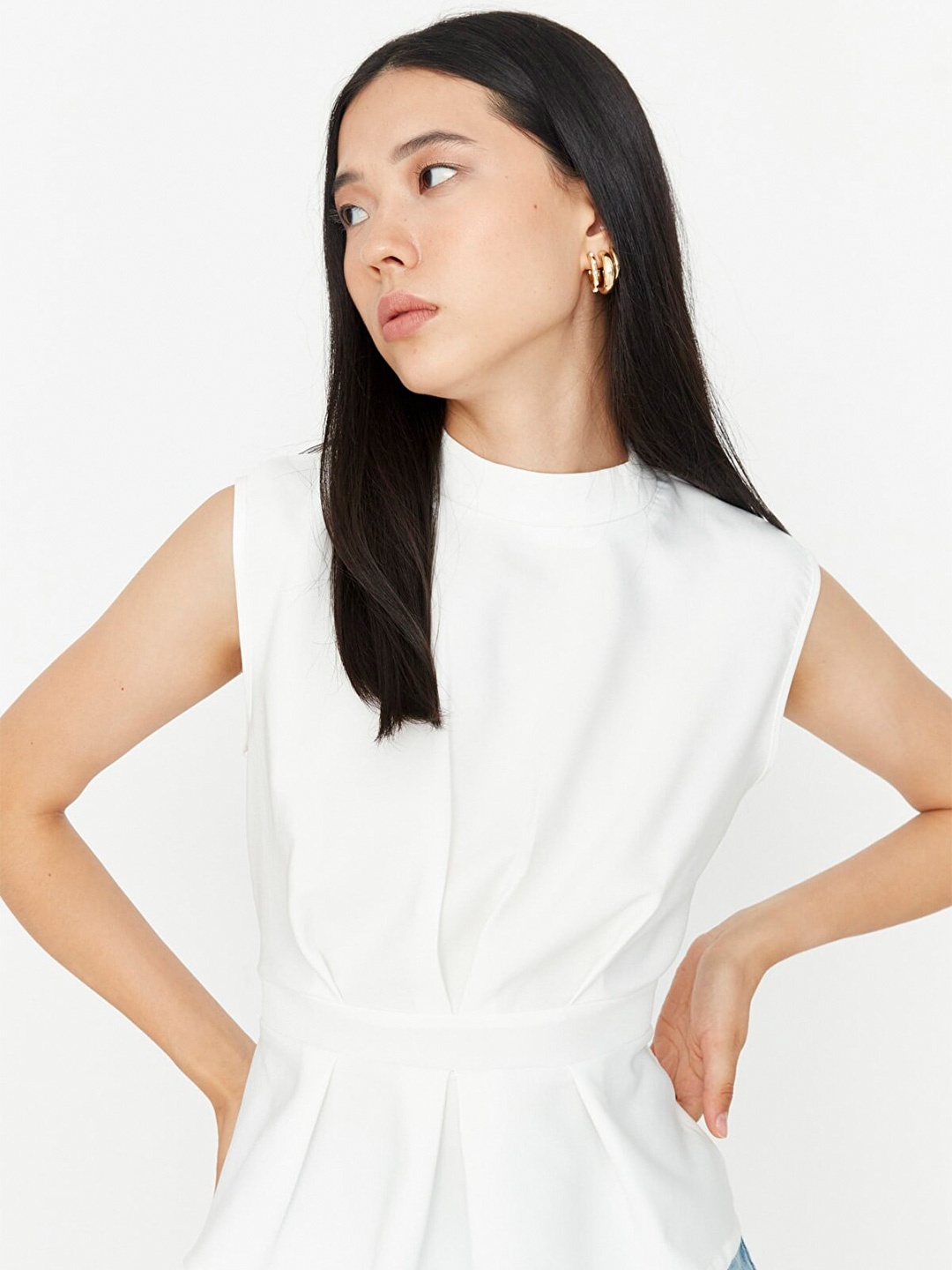 

Trendyol Women Off White Cinched Waist Top