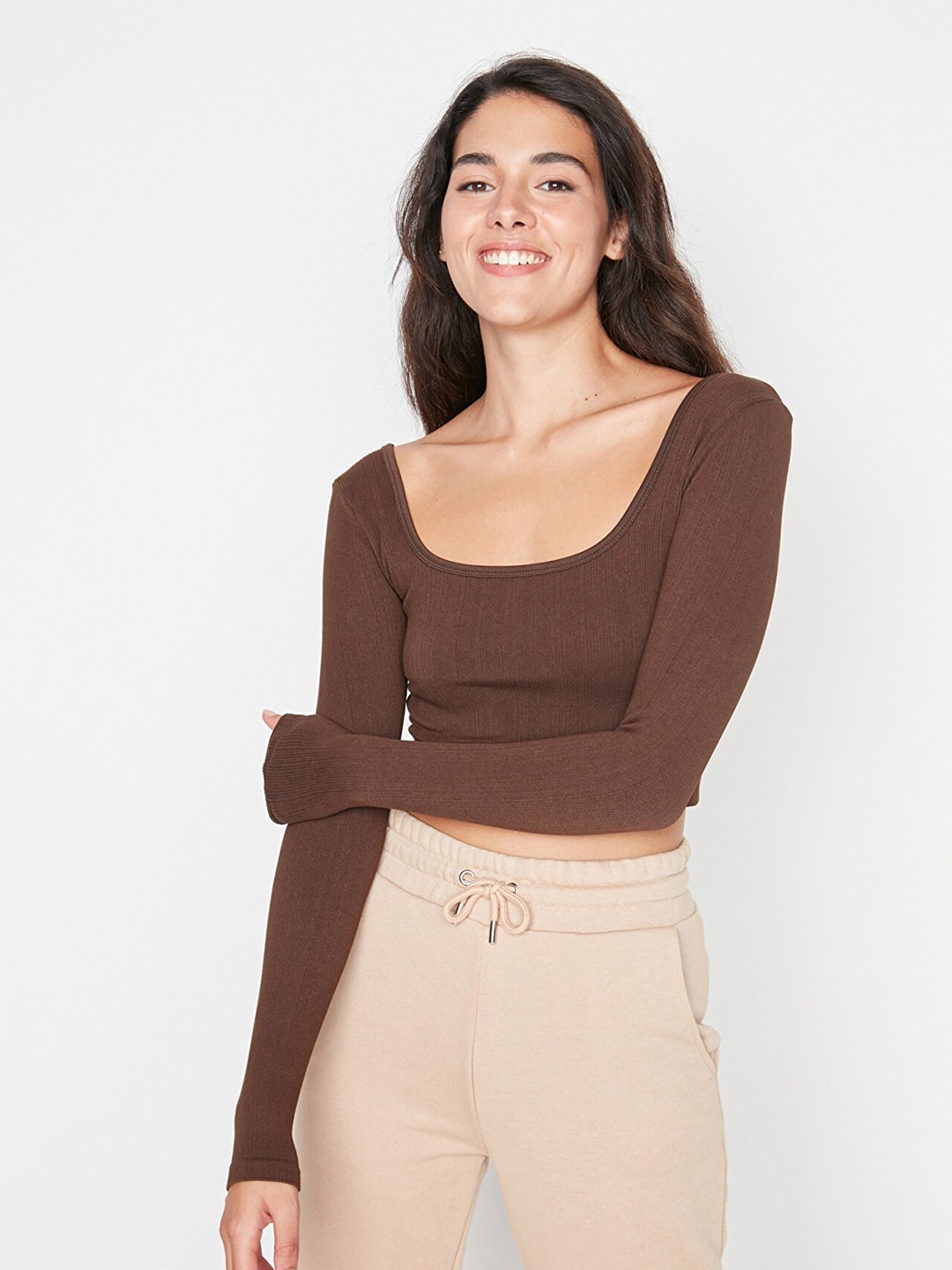 

Trendyol Brown Solid Crop Top