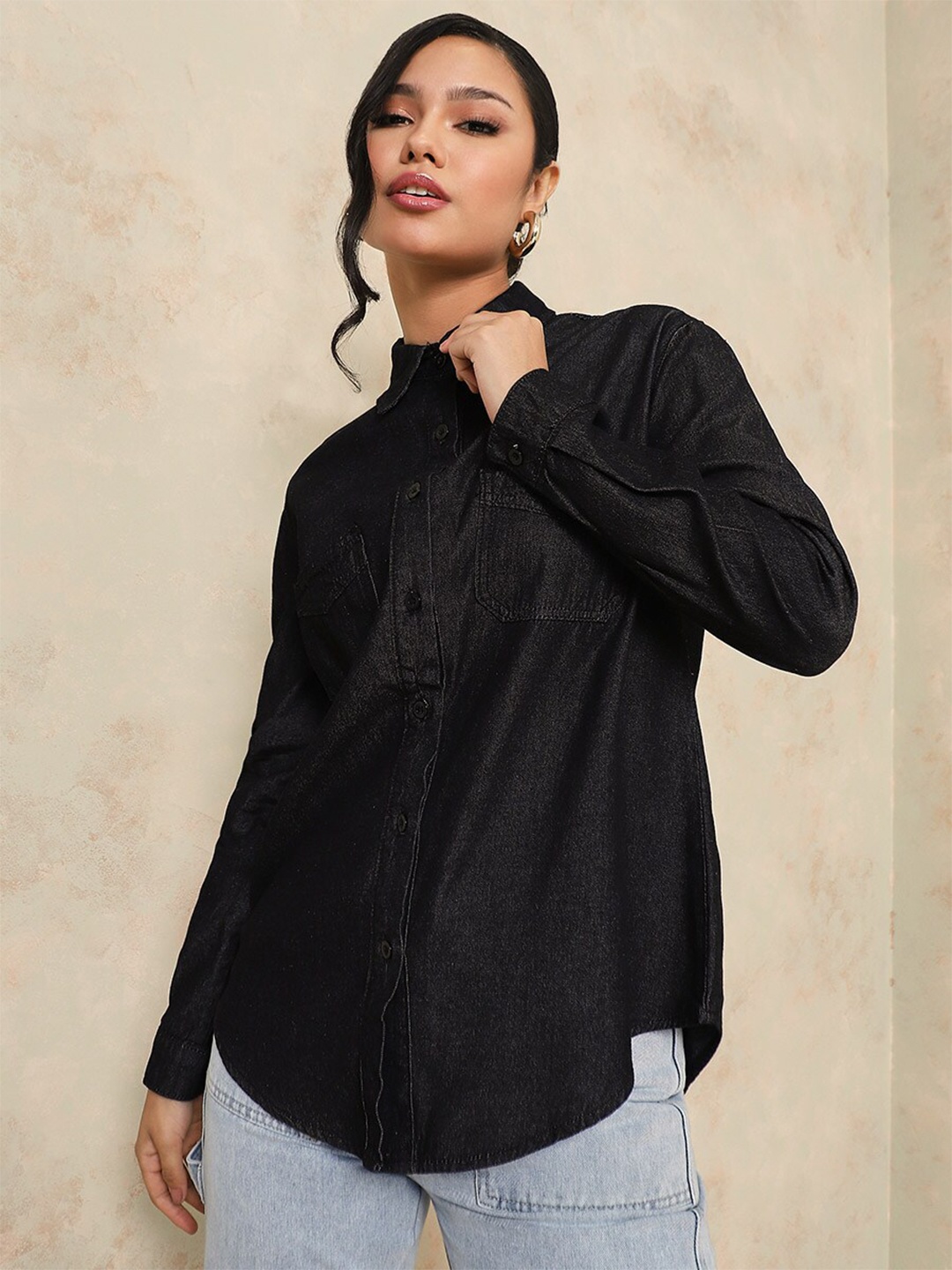 

Styli Women Black Oversized Longline Denim Shirt with Patch Pocket