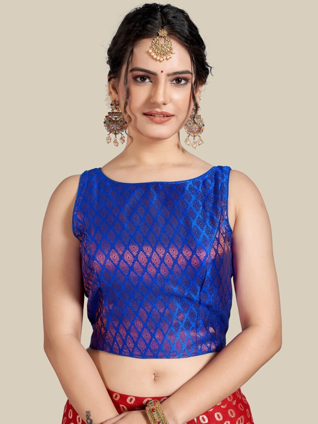 

HIMRISE Women Blue & Gold-Toned Woven Design Readymade Saree Blouse
