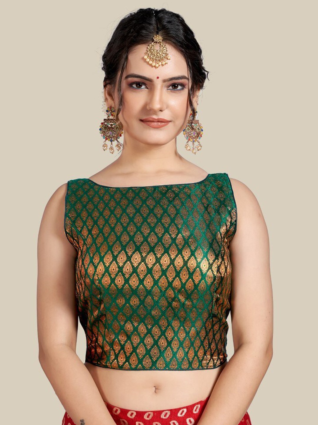 

HIMRISE Women Green & Gold-Toned Woven Design Readymade Saree Blouse