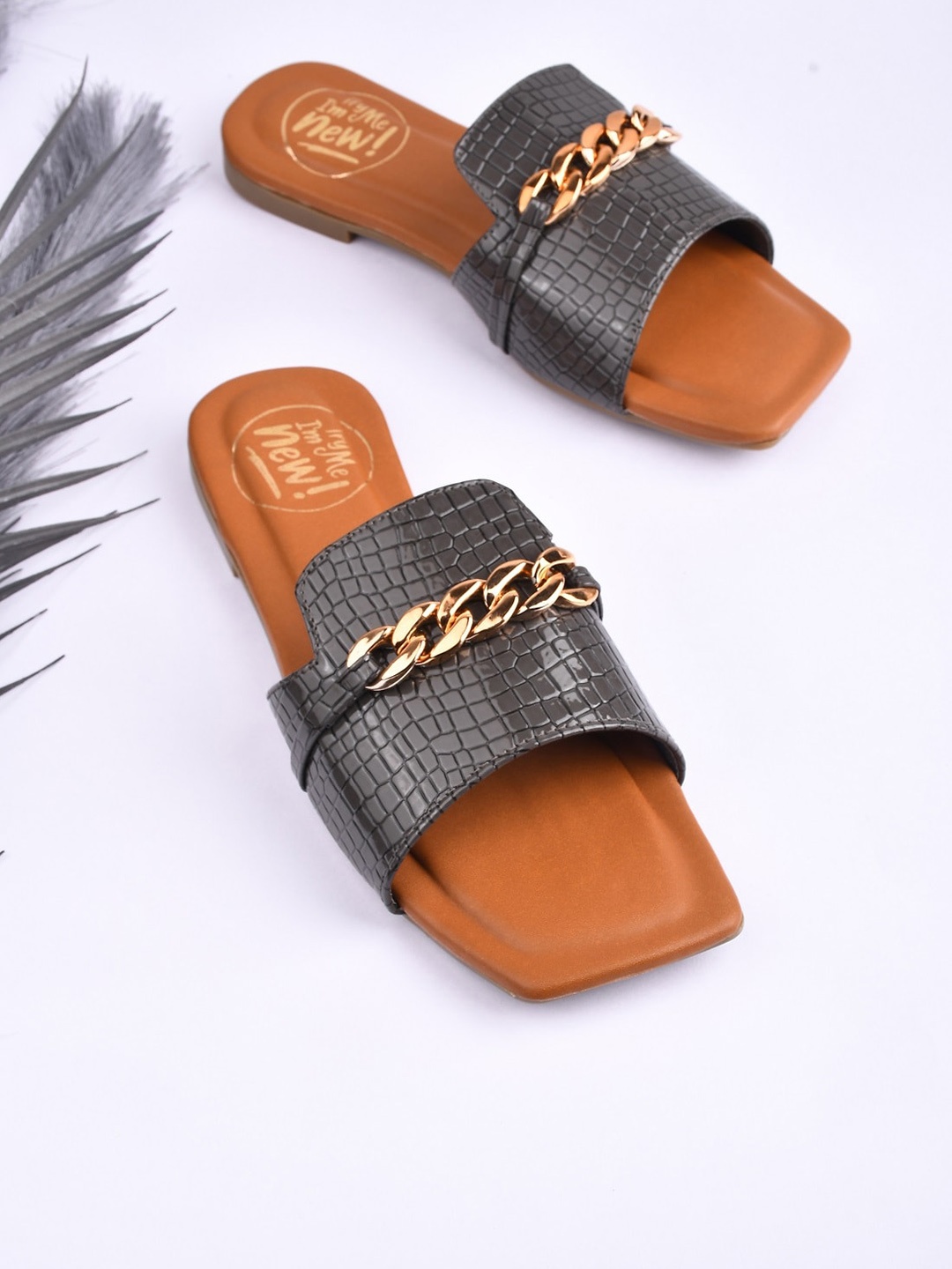 

Try Me Women Grey Open Toe Flats