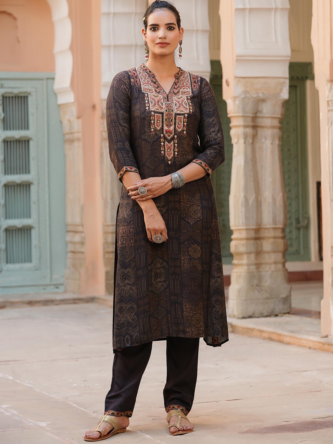 

SCAKHI Women Black Ethnic Motifs Embroidered Beads and Stones Kurta with Trousers