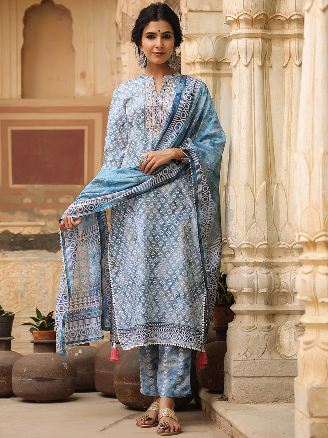 

SCAKHI Women Blue & White Ethnic Motifs Printed Kurta with Trousers & With Dupatta