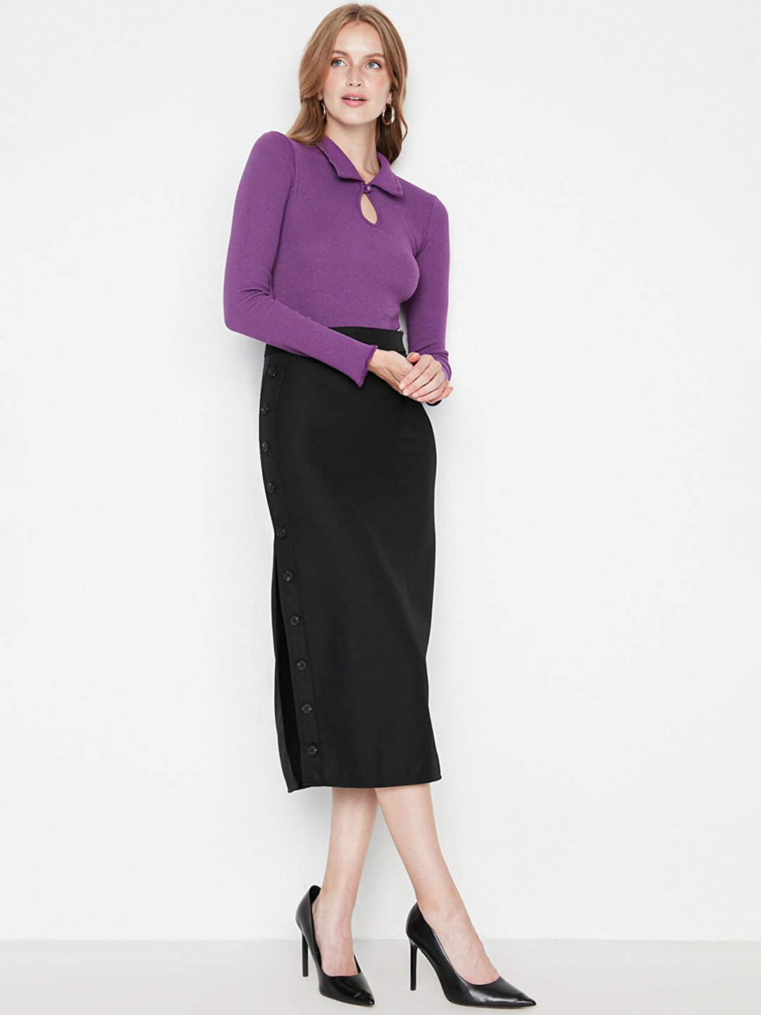 

Trendyol Women Black Solid Pencil Skirts