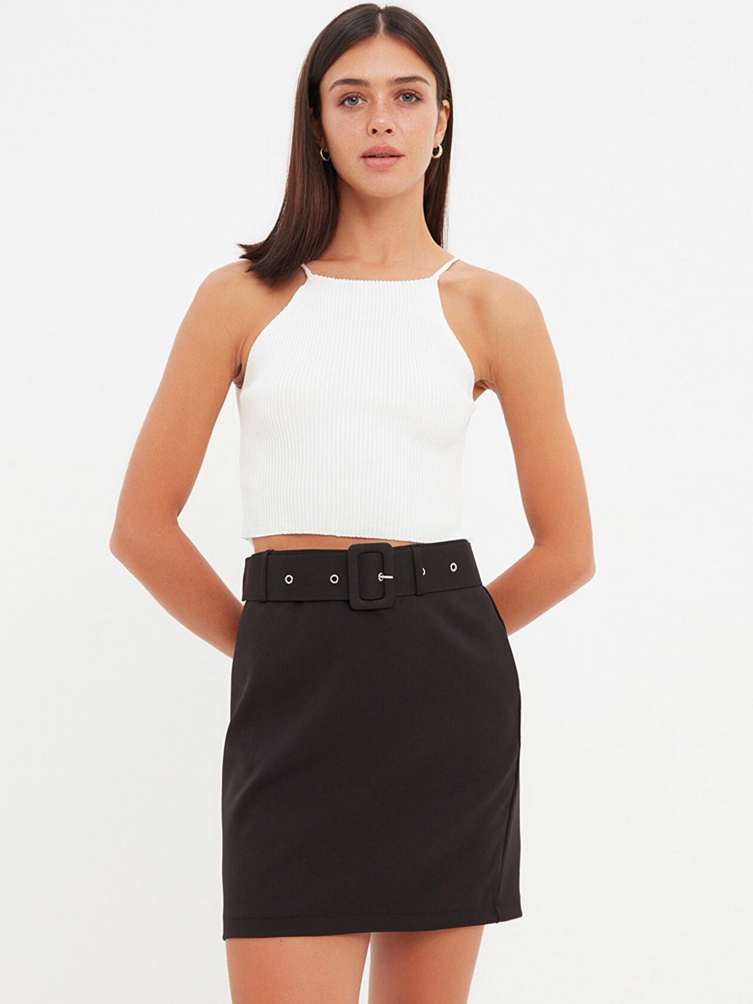 

Trendyol Women Black Solid Straight Mini Skirt