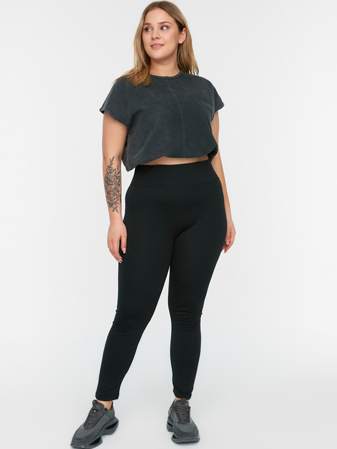 

Trendyol Women Plus Size Solid Tights, Black