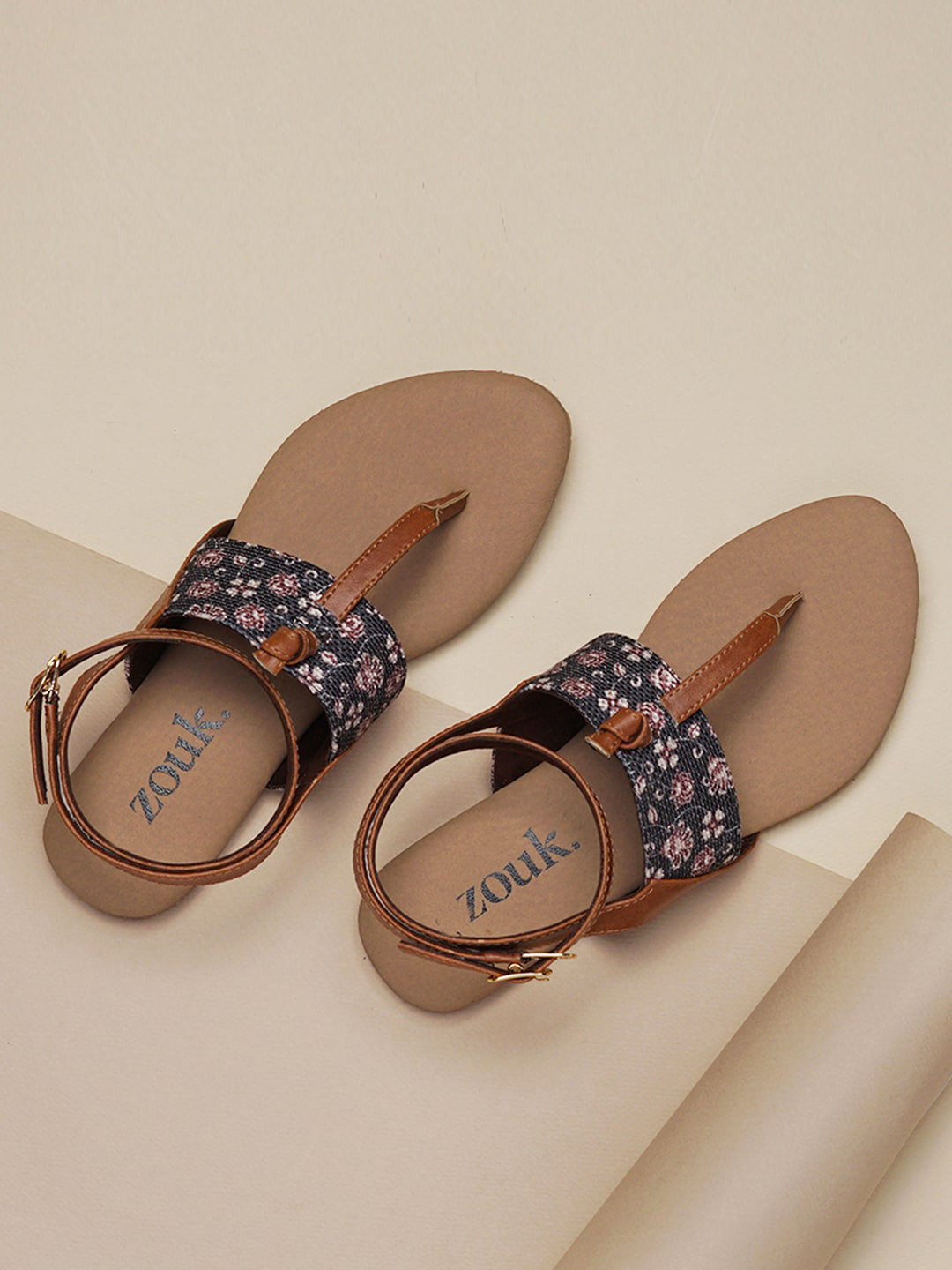 

ZOUK Women Tan Printed T-Strap Flats