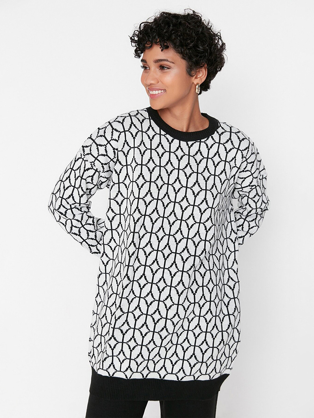 

Trendyol Black Printed Nightdress