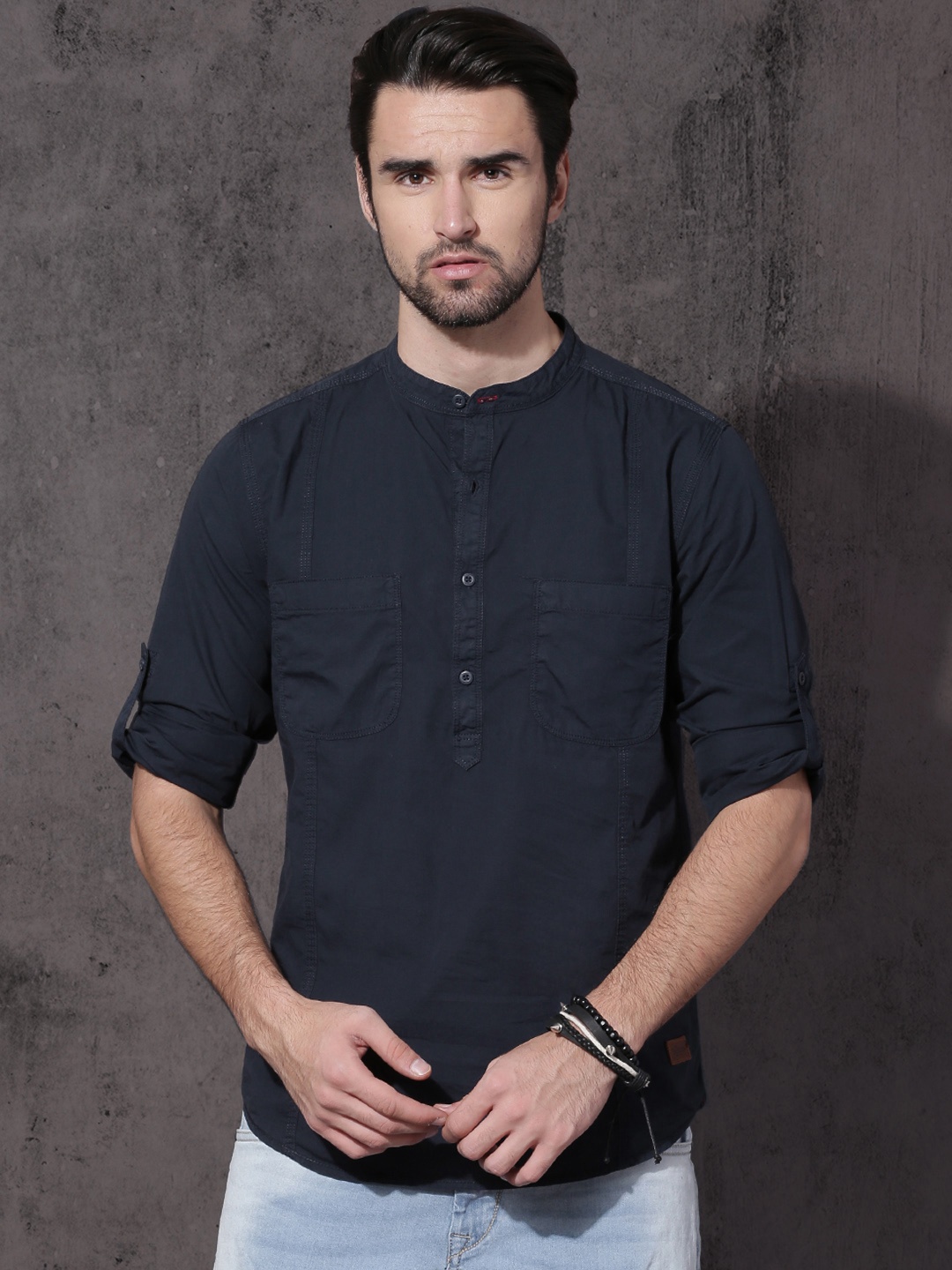 

Roadster Men Navy Slim Fit Solid Casual Shirt, Navy blue