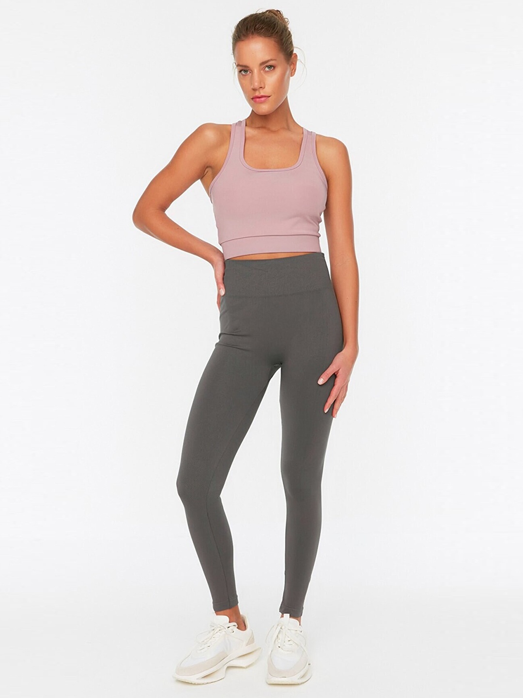 

Trendyol Women Charcoal Grey Solid Tights