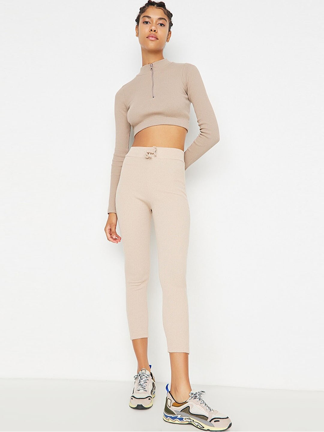 

Trendyol Women Cream-Colored Solid Training Tights