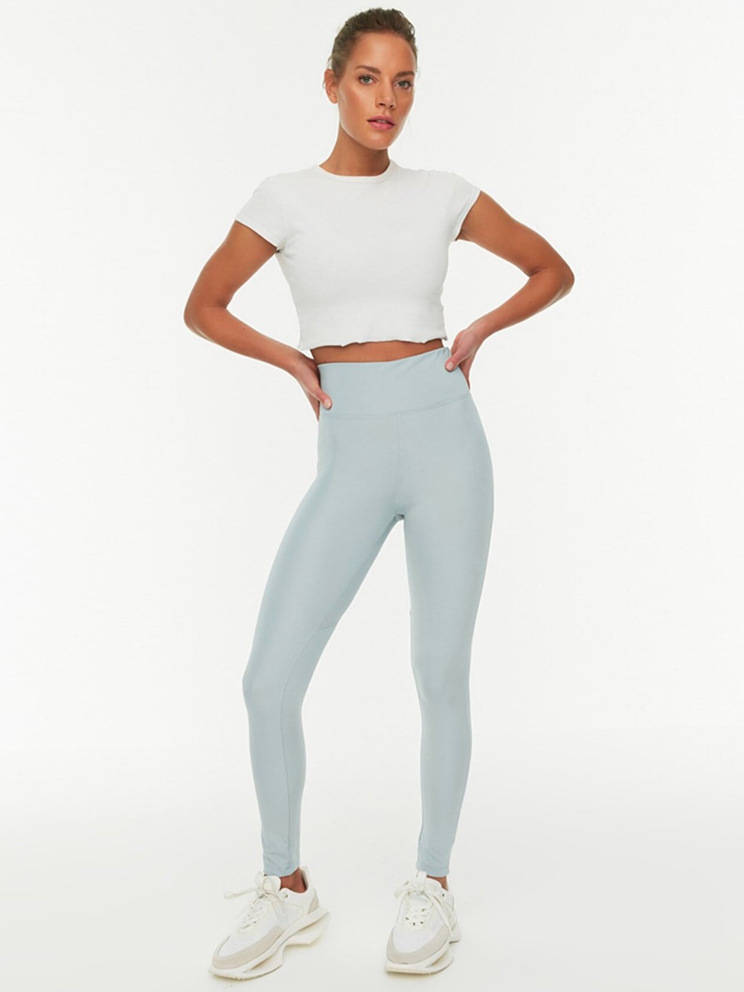 

Trendyol Women Blue Solid Tights
