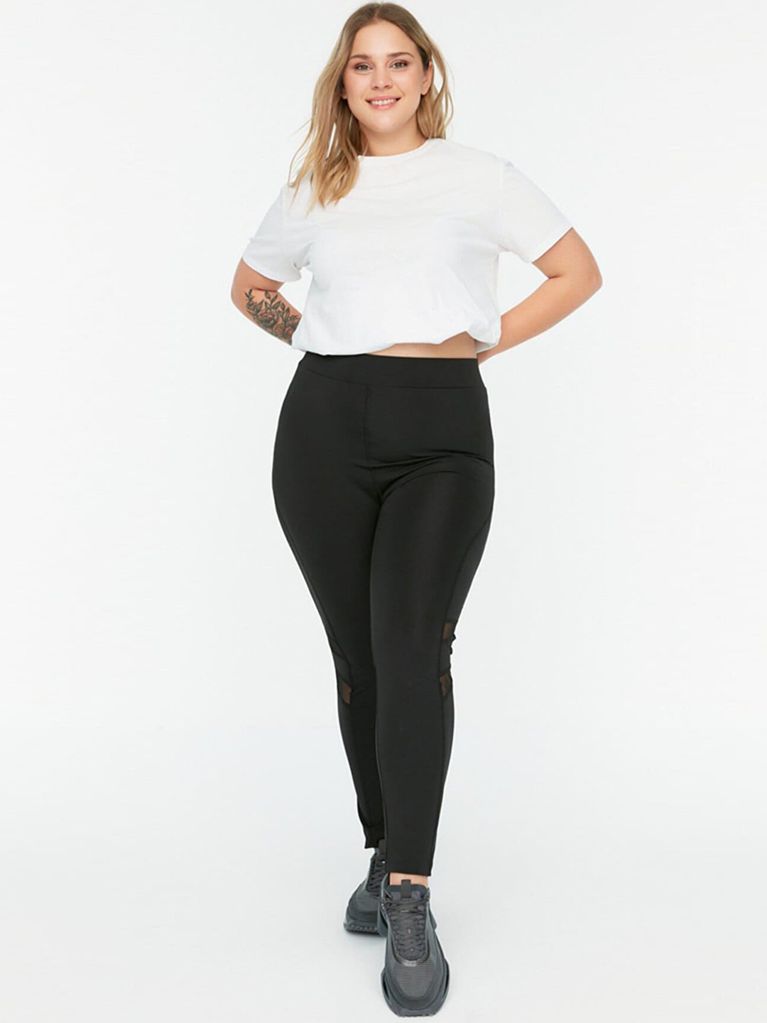 

Trendyol Women Plus Size Black Solid Sports Tights