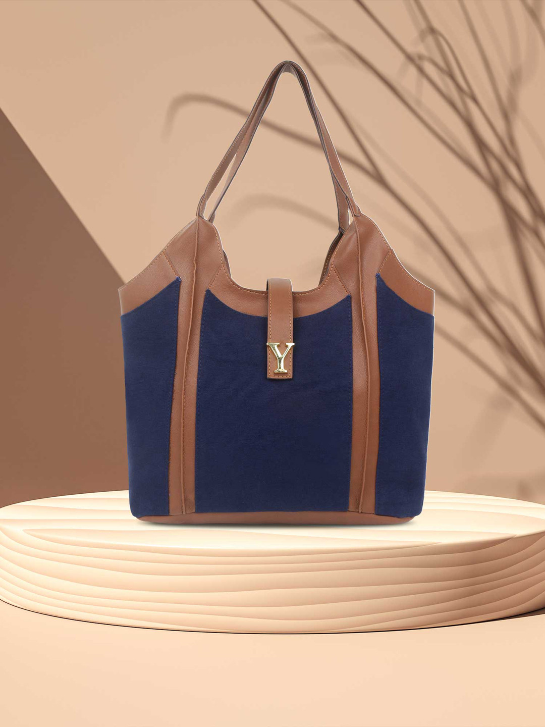 

yelloe Women Blue tan Hobo Bag