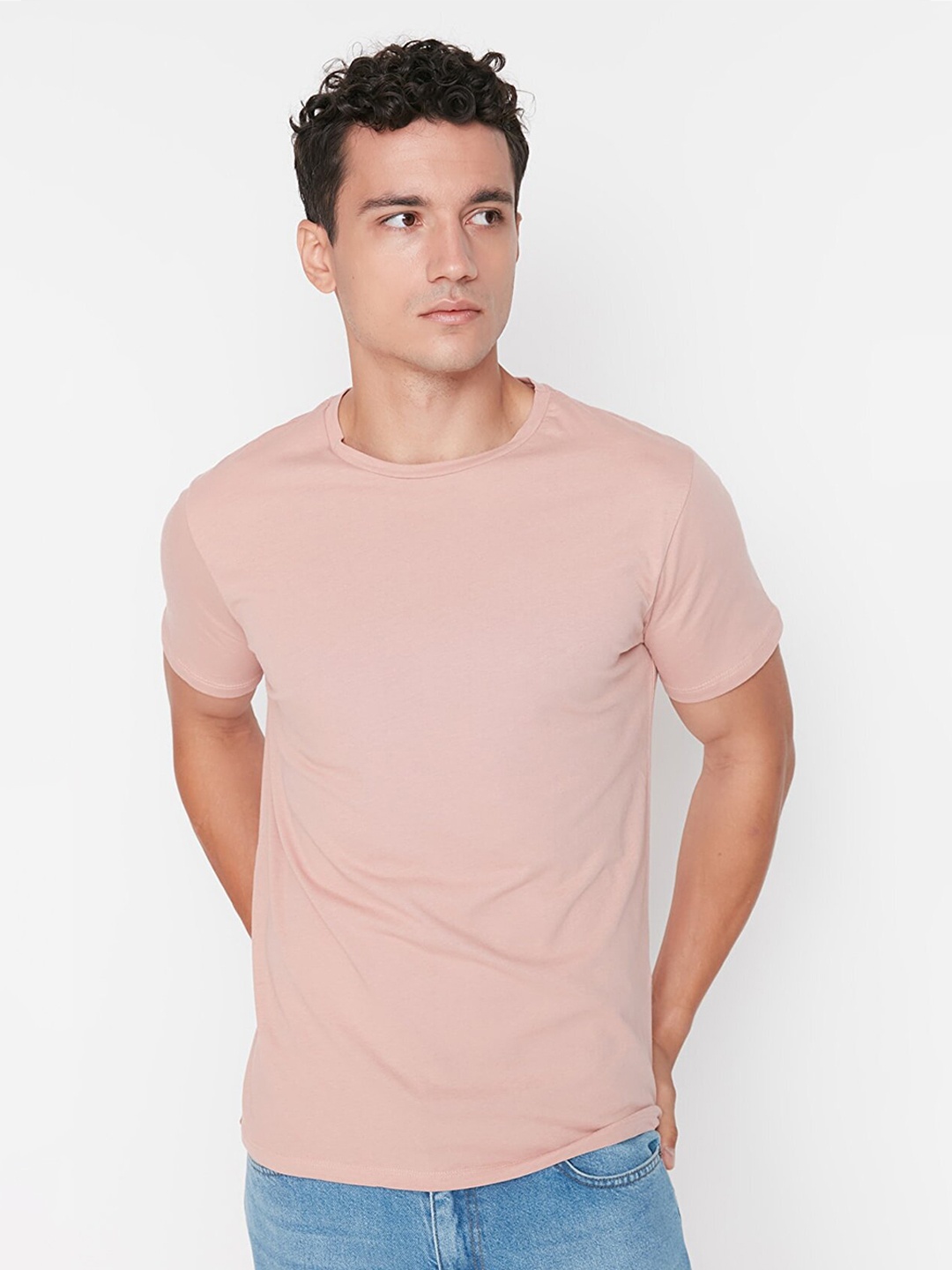 

Trendyol Men Solid Pink Cotton T-shirt