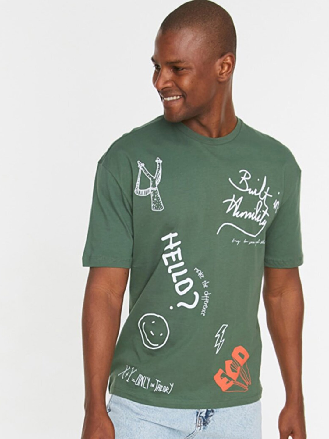 

Trendyol Men Green Typography Printed Drop-Shoulder Sleeves Cotton T-shirt