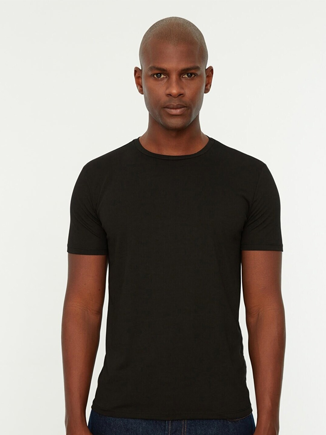

Trendyol Men Black Solid Polyester T-shirt