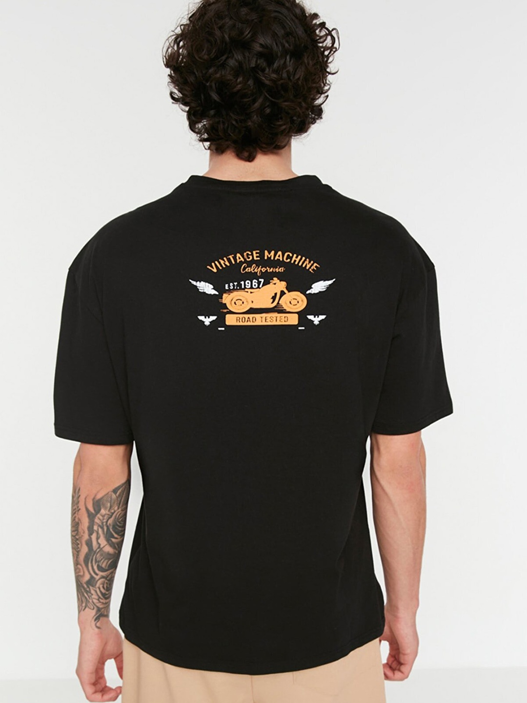 

Trendyol Men Black Typography Printed Drop-Shoulder Sleeves Cotton T-shirt