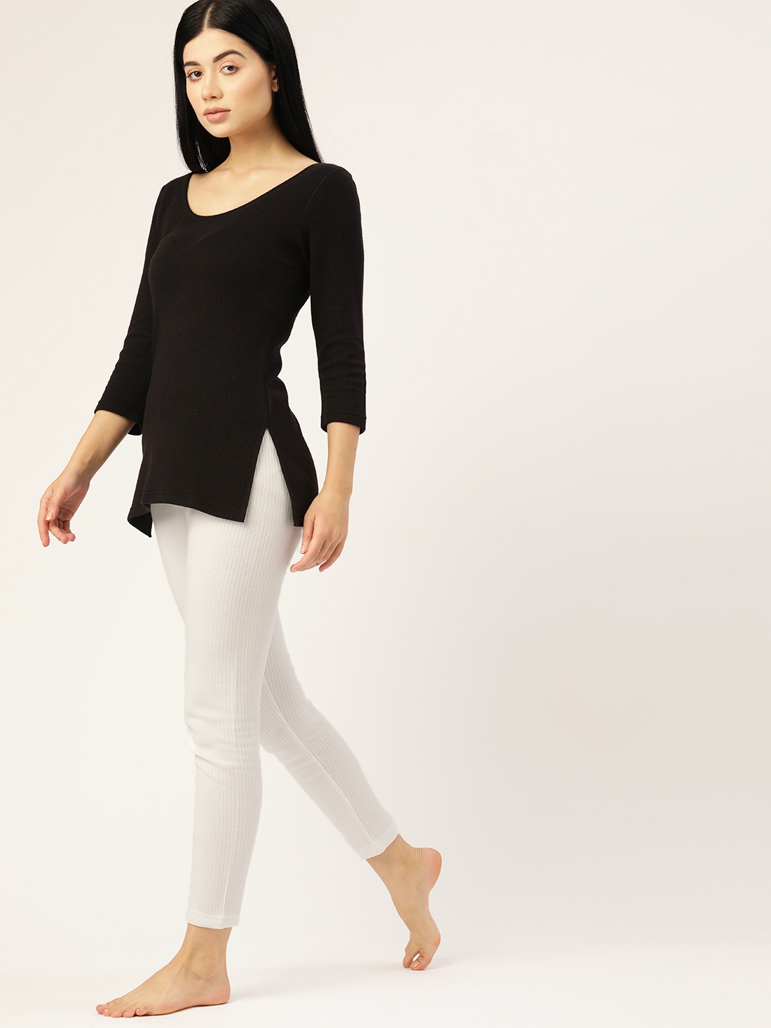 

ETC Women White Solid Cotton Thermal Bottom