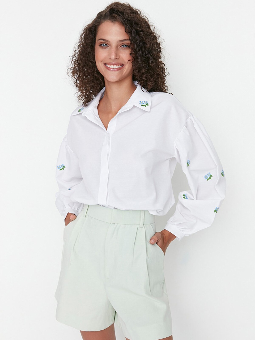 

Trendyol Women Off White Floral Casual Shirt