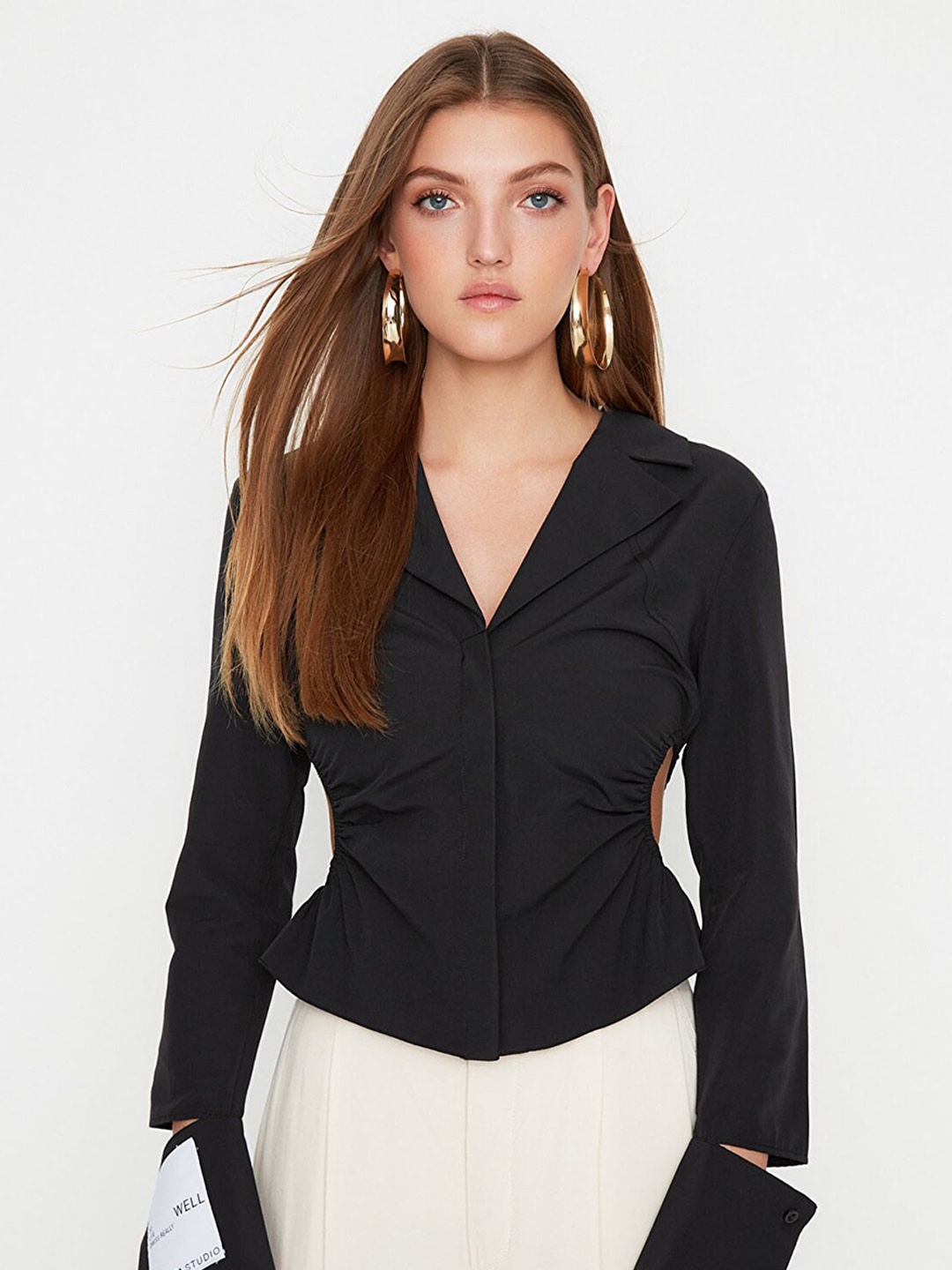 

Trendyol Women Black Cotton Solid Casual Shirt