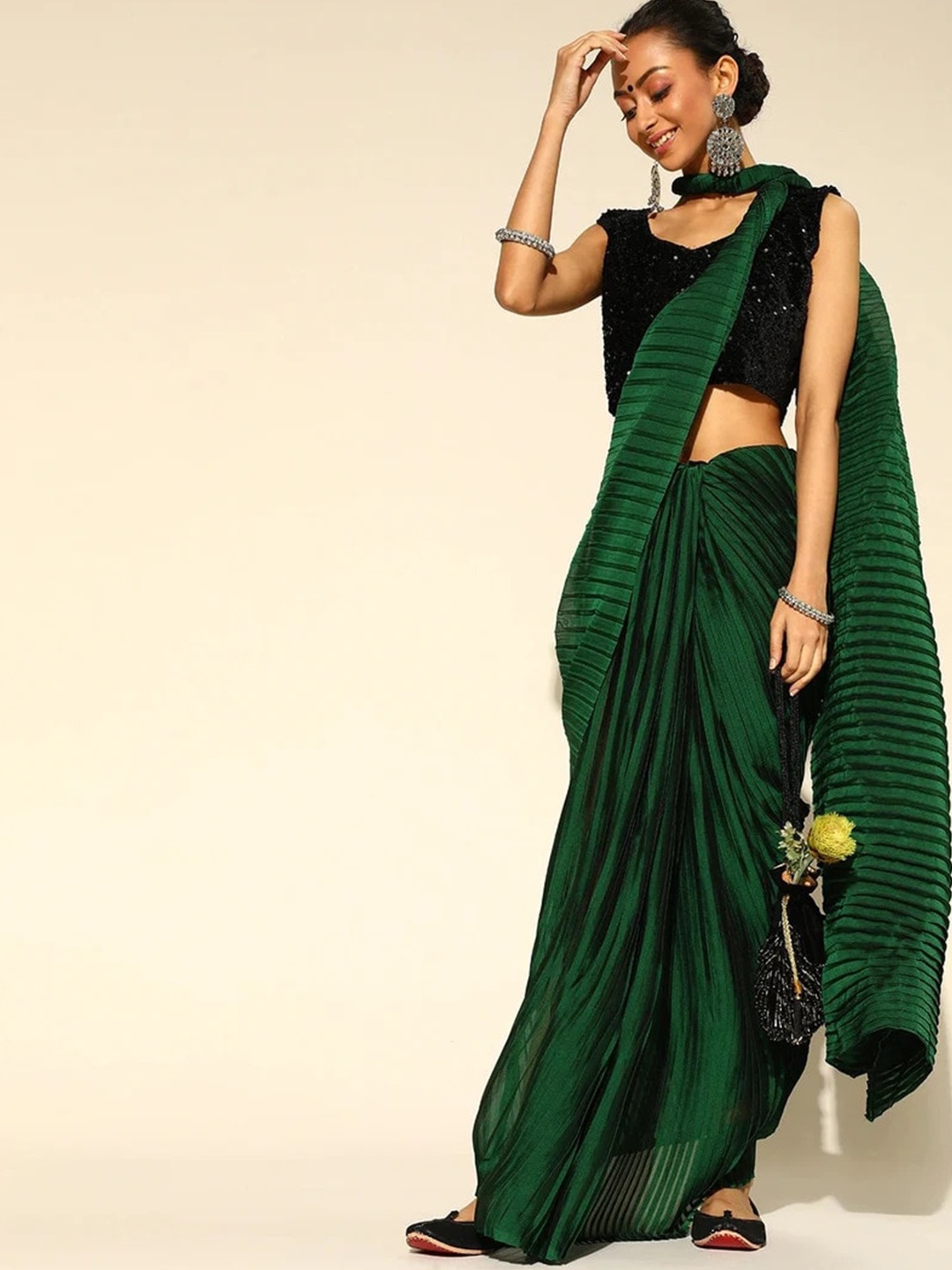 

kasee Green Solid Saree