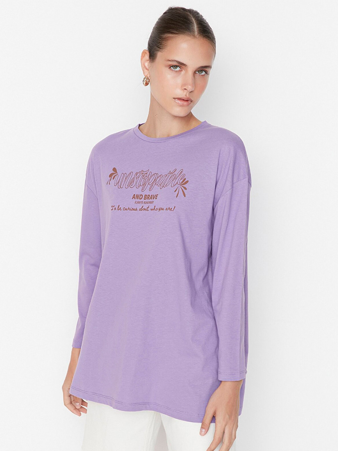 

Trendyol Women Violet Typography Printed T-shirt