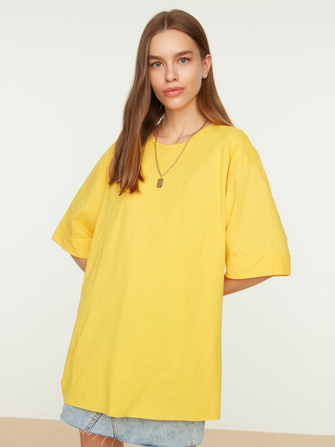 

Trendyol Women Yellow Drop-Shoulder Sleeves Cotton Longline T-shirt