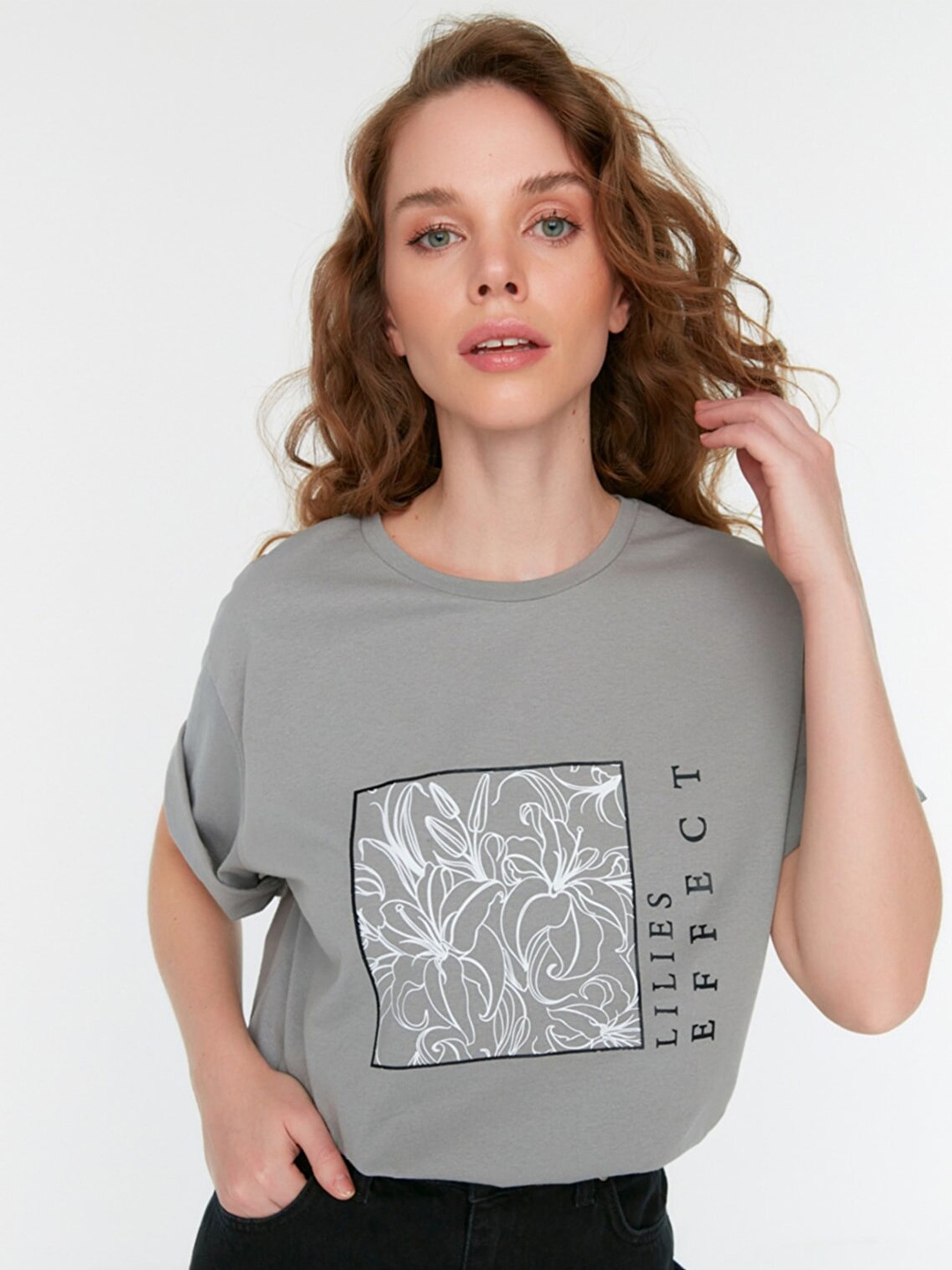 

Trendyol Women Grey Printed Extended Sleeves T-shirt