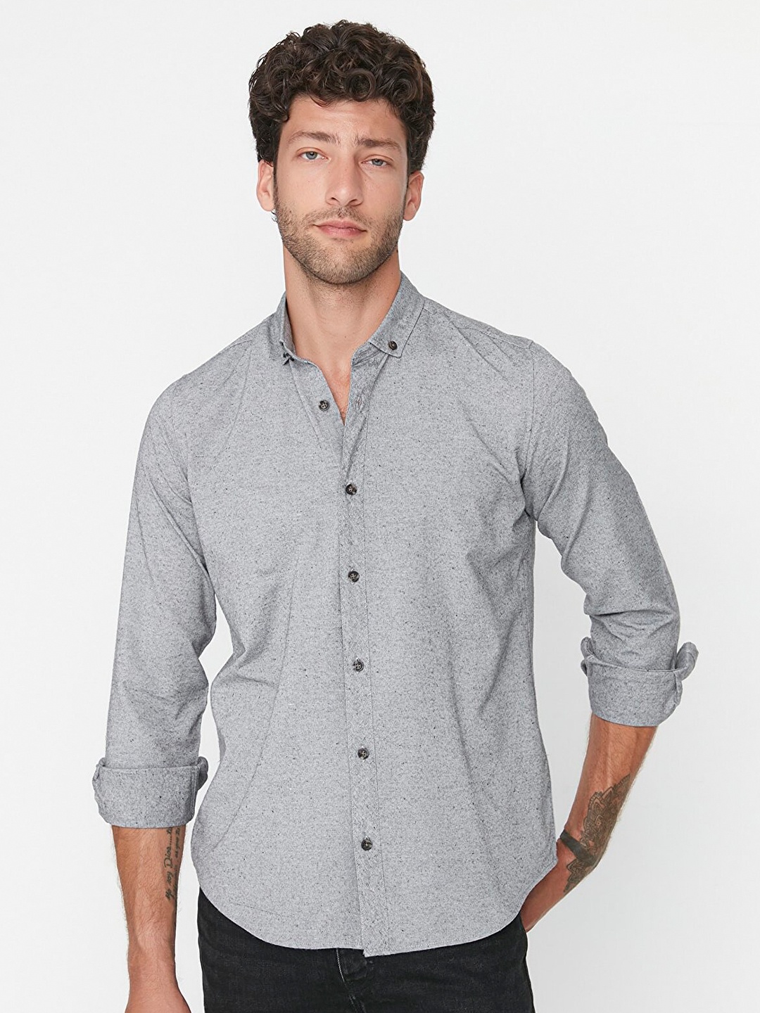 

Trendyol Men Grey Solid Casual Shirt