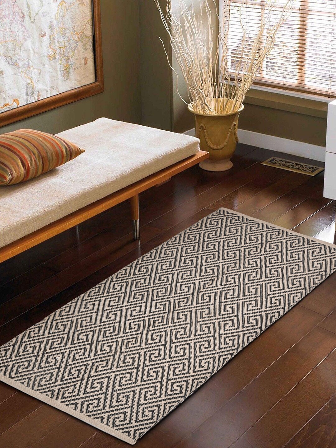 

Gulaab Jaipur Black Geometric Cotton Carpets