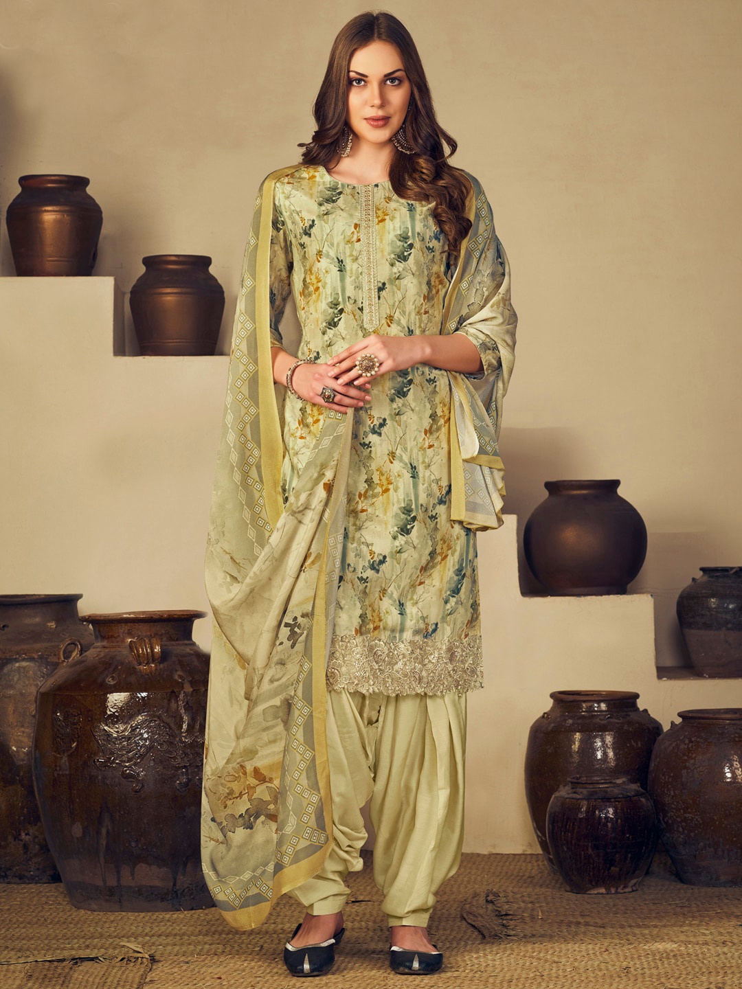 

Stylee LIFESTYLE Green & Yellow Printed Pure Silk Unstitched Dress Material