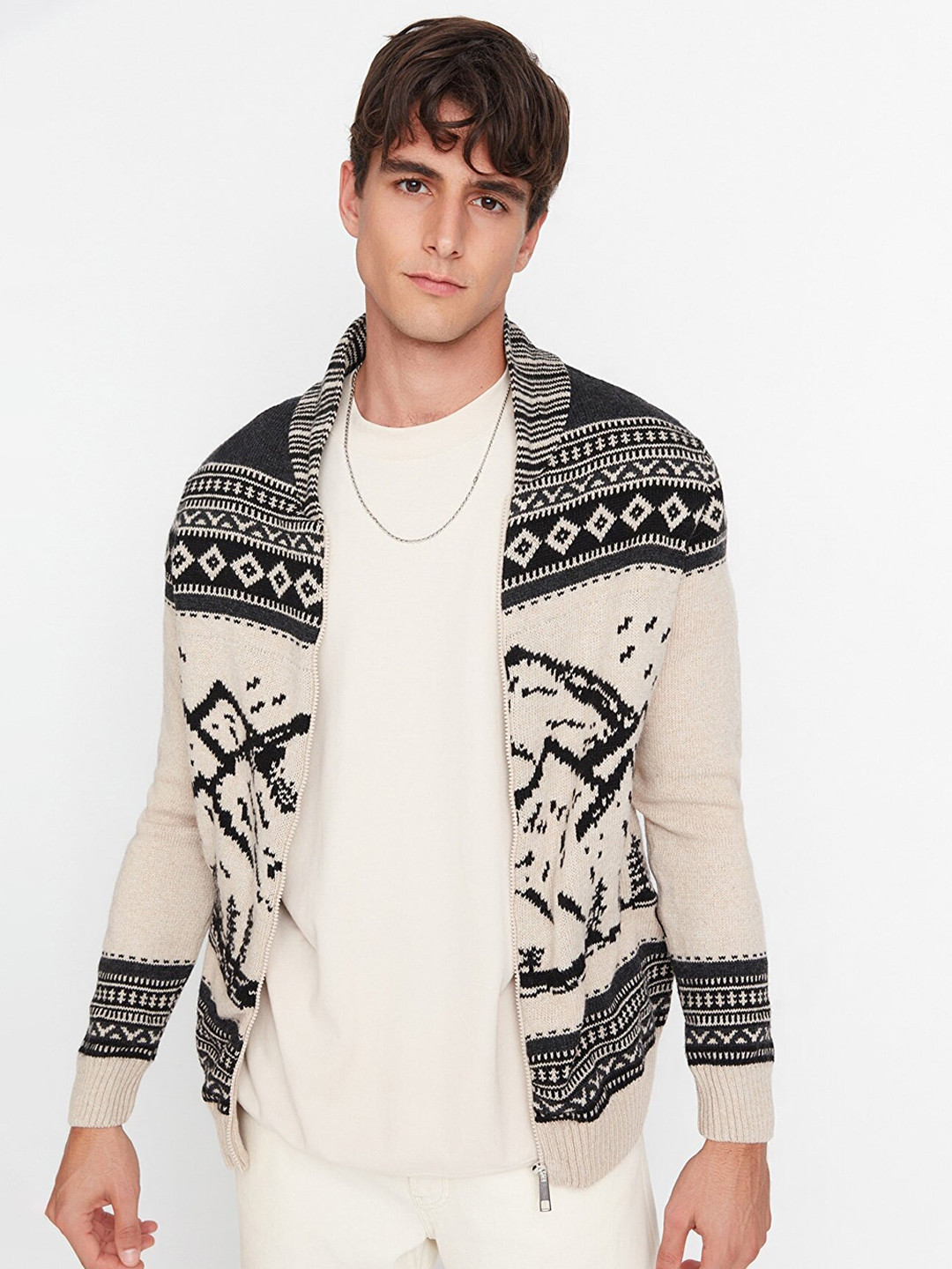 

Trendyol Men Beige Black Geometric Acrylic Embroidered Open Front Jacket